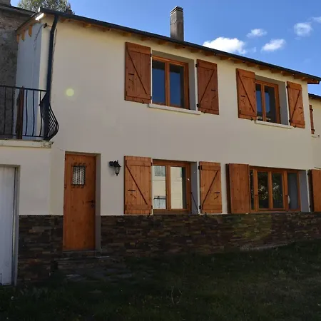Maison De Village Charmante, 3 Ch, Terrasse, A Proximite Des Pistes Et Commerces A - Fr-1-592-66