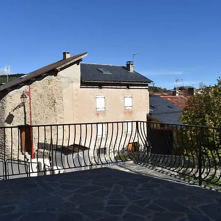 Дом отдыха Maison De Village Charmante, 3 Ch, Terrasse, A Proximite Des Pistes Et Commerces A - Fr-1-592-66 Bolquere